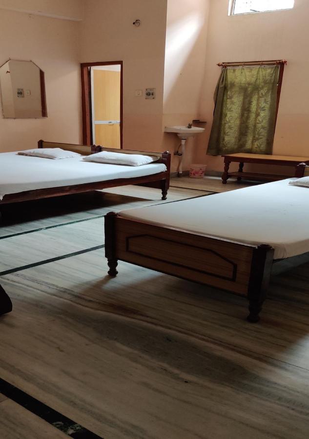 Hotel Krishan Kanhiya Jaunpur Exterior photo