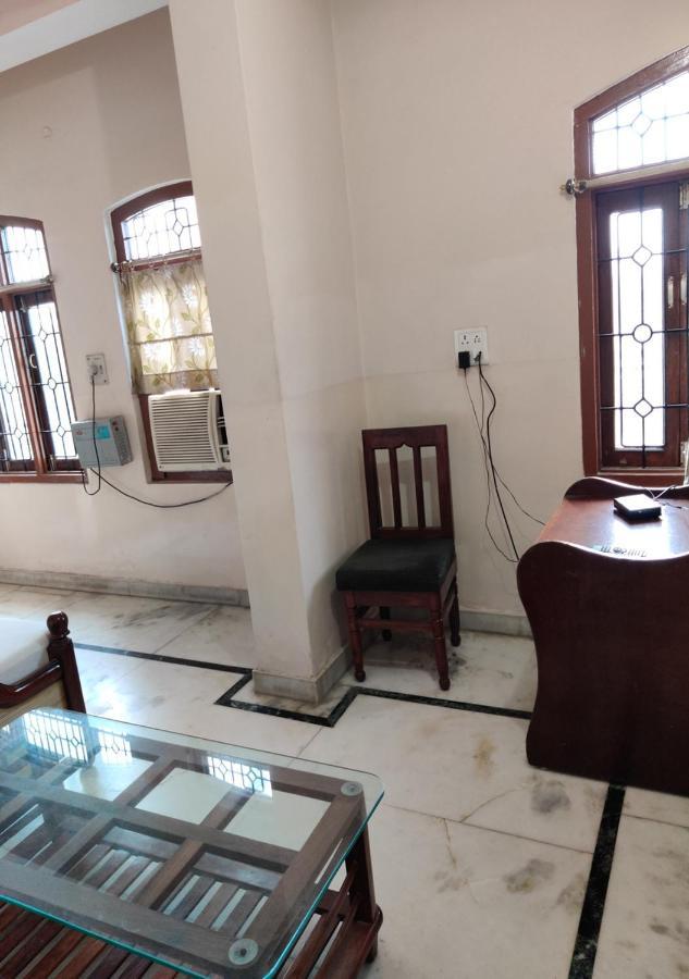 Hotel Krishan Kanhiya Jaunpur Exterior photo