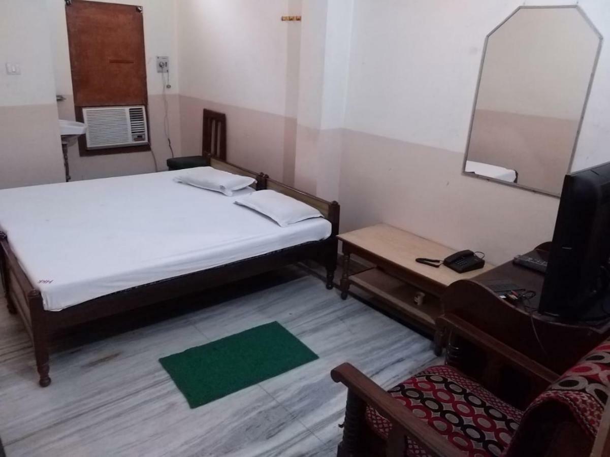 Hotel Krishan Kanhiya Jaunpur Exterior photo